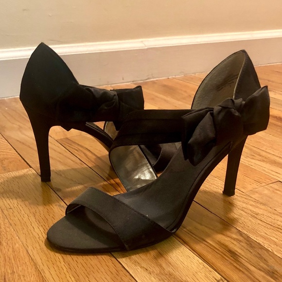 Lulu Townsend Shoes - Black satin open-toed pumps w/ bow on side
